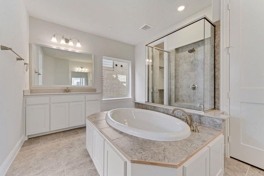 Furnished interior view inside a new home in Cedar Ridge Estates, Grand Prairie (Image 11). Furnished interior view inside a new home in Cedar Ridge Estates, Grand Prairie (Image 11).