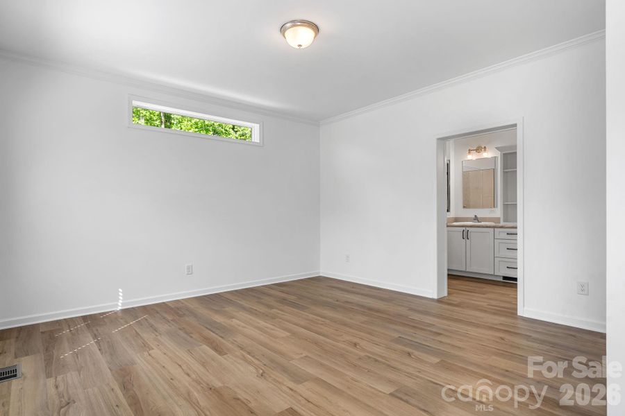 Spacious, unfurnished interior of a new home in , Granite Falls (Image 37).