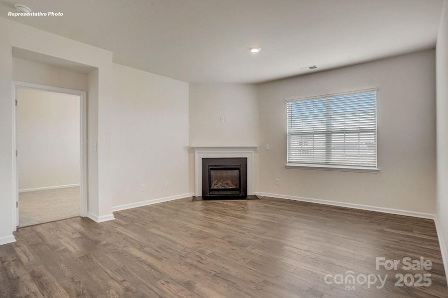 Spacious, unfurnished interior of a new home in Woodhaven at Chester, Chester (Image 15).