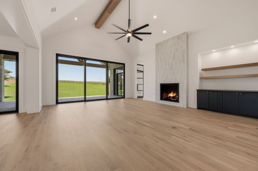 Spacious, unfurnished interior of a new home in Fleming Pointe, Fort Worth (Image 33).