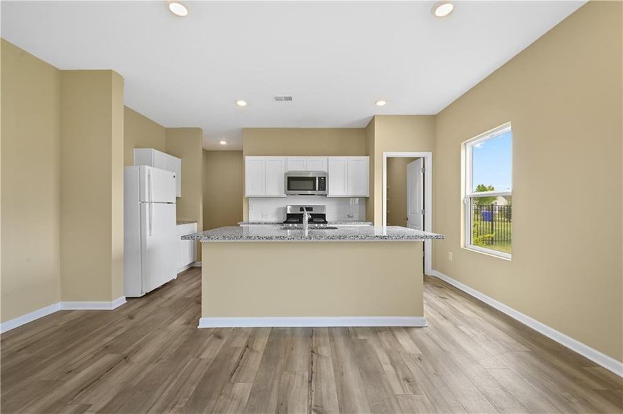 Furnished interior view inside a new home in , Conyers (Image 7).