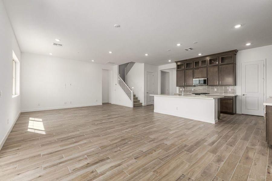 Spacious, unfurnished interior of a new home in North Creek, Queen Creek (Image 8).