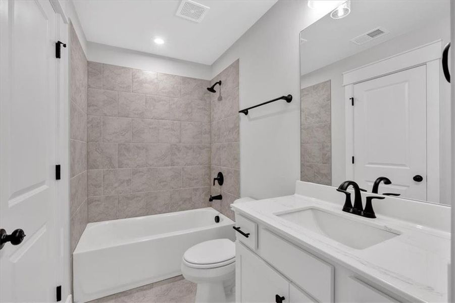 Furnished interior view inside a new home in Springside Reserve, Powder Springs (Image 15). Furnished interior view inside a new home in Springside Reserve, Powder Springs (Image 15).