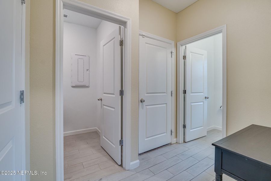 Spacious, unfurnished interior of a new home in St Augustine Lakes: St Augustine Lakes 40S, St. Augustine (Image 18).