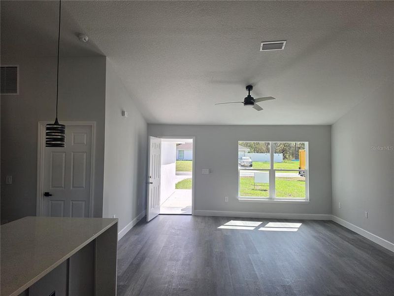 Spacious, unfurnished interior of a new home in , Ocala (Image 22).