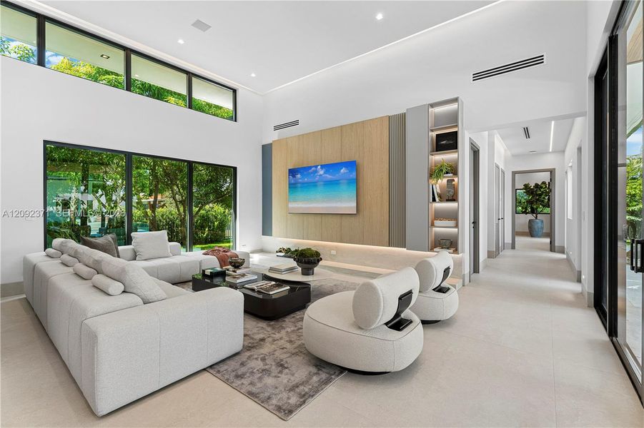 Furnished interior view inside a new home in , Pinecrest (Image 41).