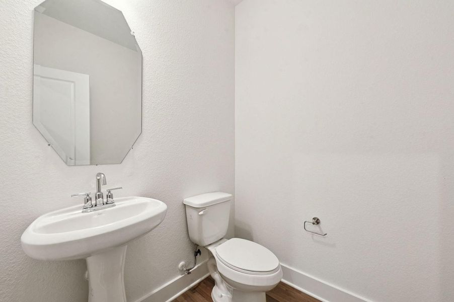 22307 Prickly Pear Bath 2