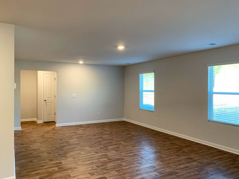 5br New Home in Fairburn, GA. - Slide 9 5br New Home in Fairburn, GA. - Slide 9