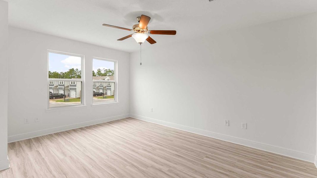 Spacious, unfurnished interior of a new home in Palm Street Townhomes, Destin (Image 15).