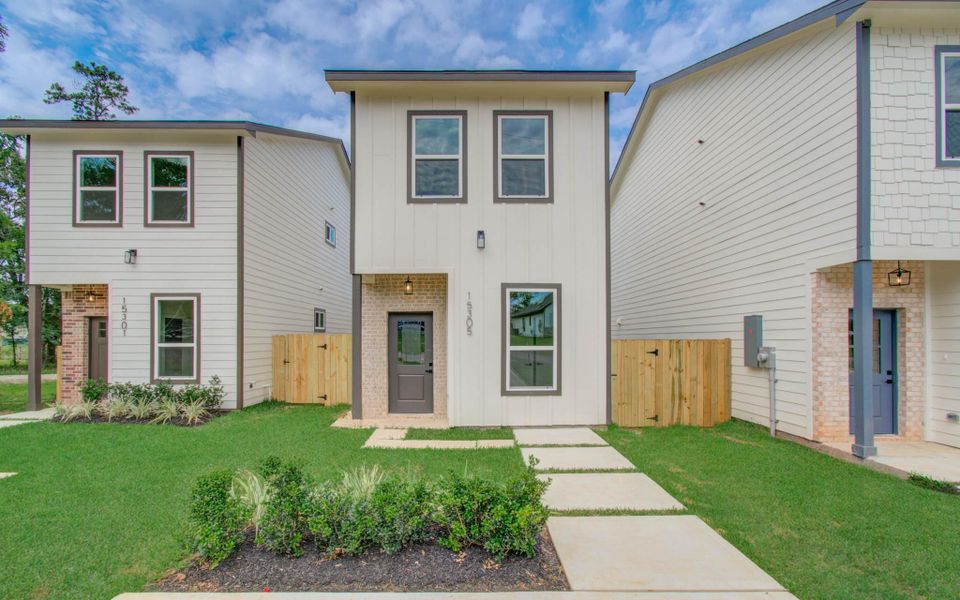 Home in the center. Home in the center.