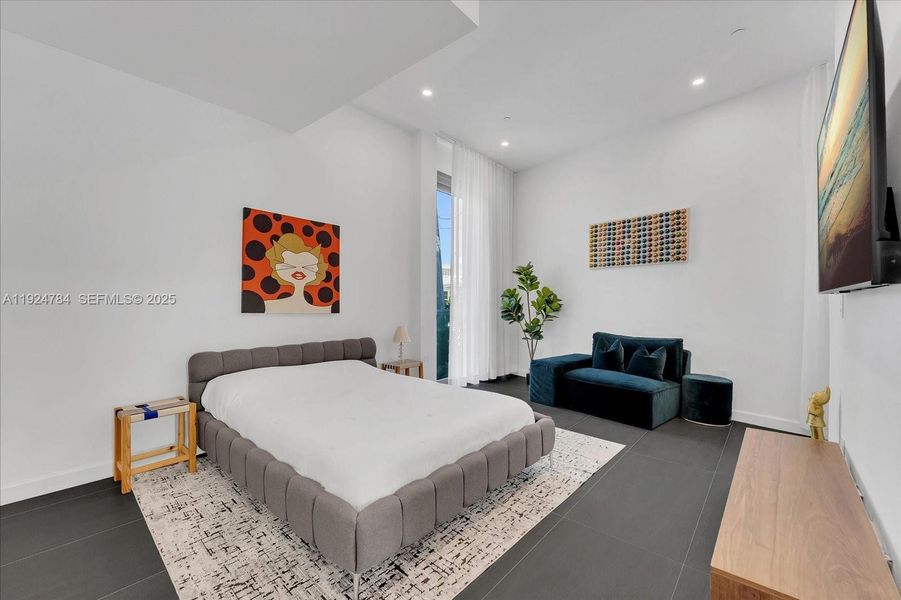 Furnished interior view inside a new home in , Miami Beach (Image 9). Furnished interior view inside a new home in , Miami Beach (Image 9).