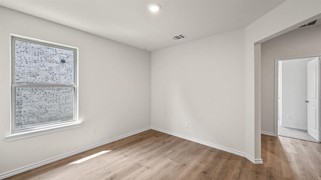 Spacious, unfurnished interior of a new home in The Reserve at Timber Creek, Lindale (Image 19). Spacious, unfurnished interior of a new home in The Reserve at Timber Creek, Lindale (Image 19).