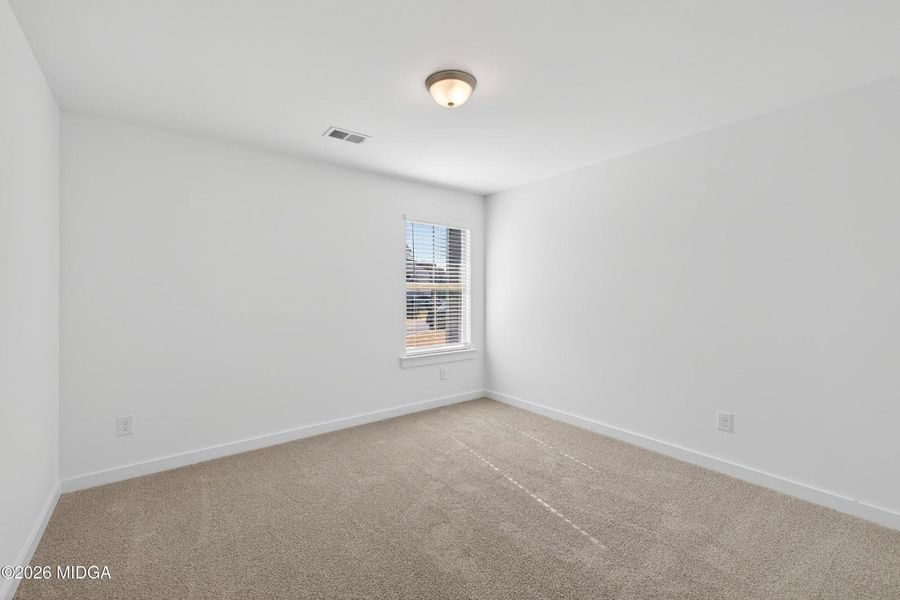 Spacious, unfurnished interior of a new home in Robins Estates, Warner Robins (Image 31).