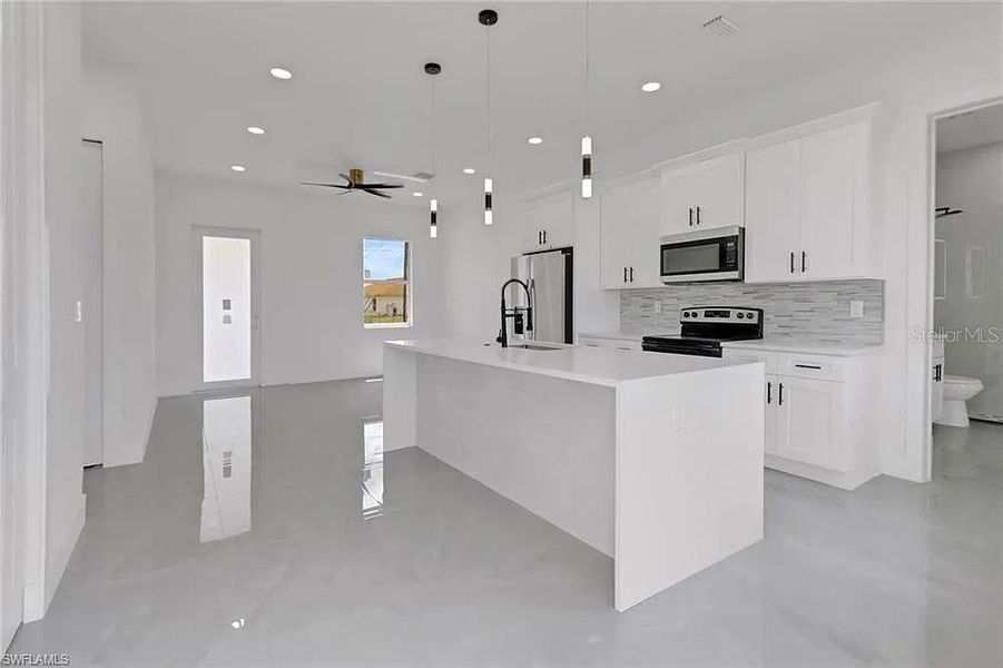 Furnished interior view inside a new home in , Lehigh Acres (Image 4).