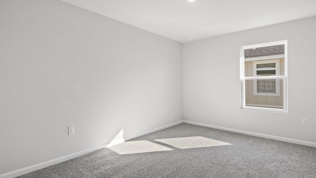 Representative unfurnished interior of a home built from the Walker by D.R. Horton in Ashton Park Phase III, Freeport (Image 18).
