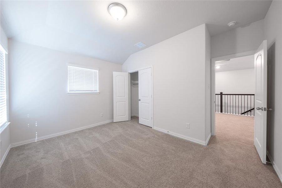 Spacious, unfurnished interior of a new home in Churchill: Fields 40', Anna (Image 19). Spacious, unfurnished interior of a new home in Churchill: Fields 40', Anna (Image 19).