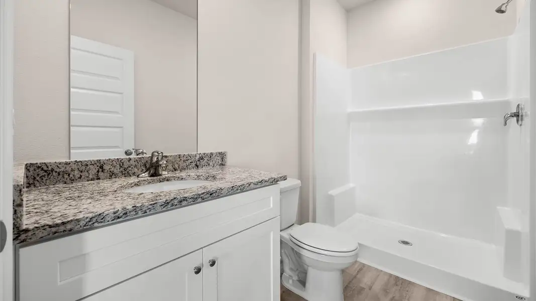 Furnished interior view inside a new home in Liberty, Panama City (Image 10).