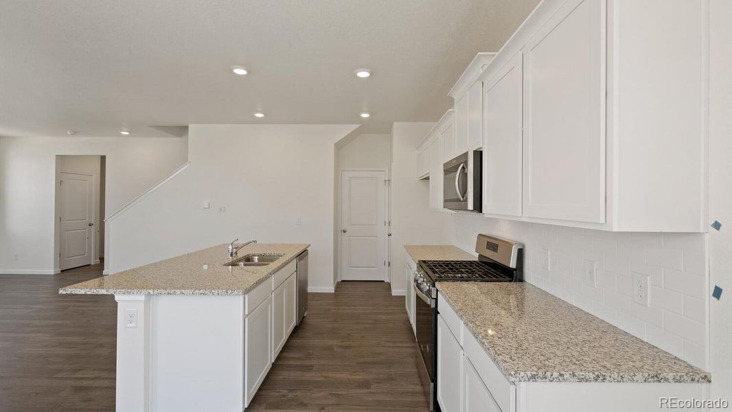 Furnished interior view inside a new home in Prairie Song, Windsor (Image 10).