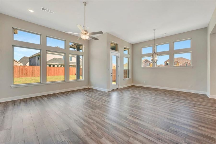 Spacious, unfurnished interior of a new home in Sandbrock Ranch, Aubrey (Image 33).