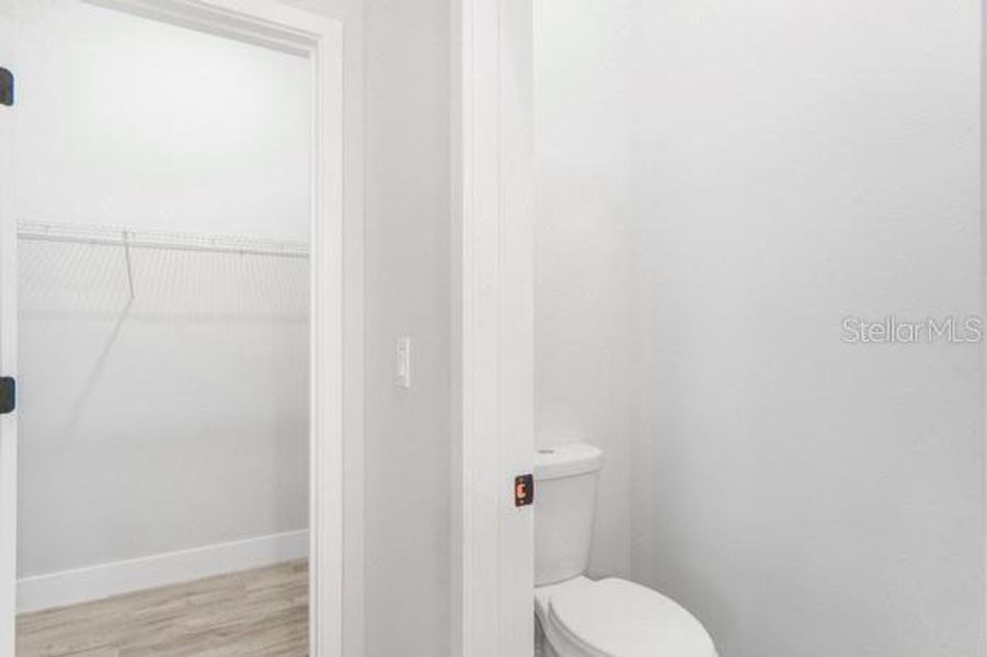 Owner’s Suite walking closet Owner’s Suite walking closet