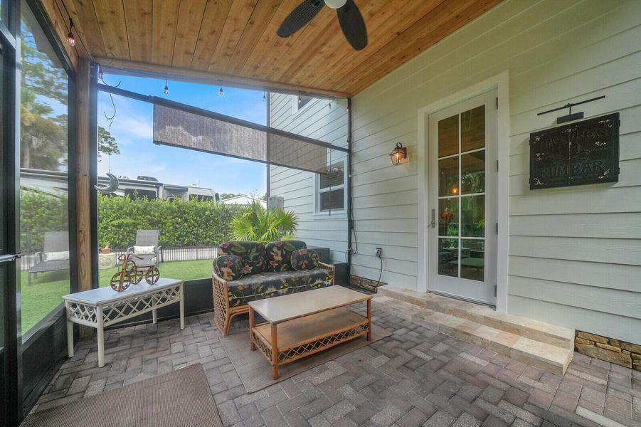 screened in porch screened in porch