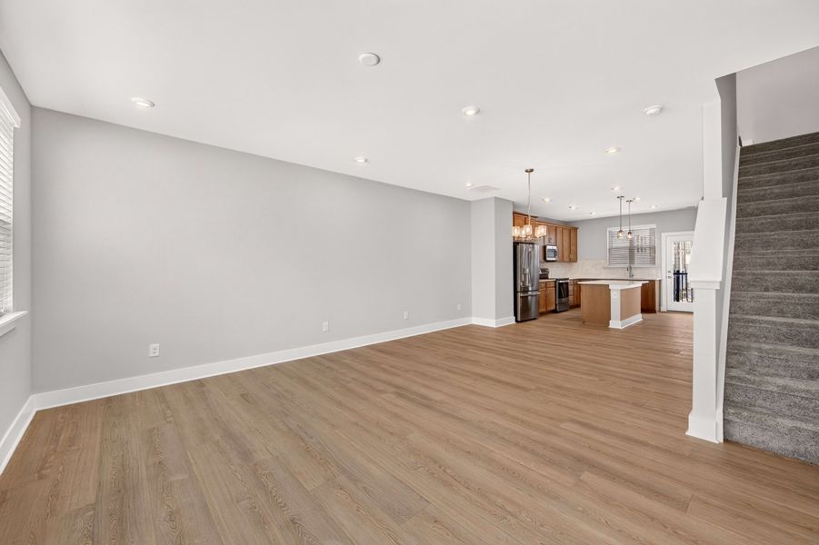 Spacious, unfurnished interior of a new home in Context at Oakhurst, Charlotte (Image 22). Spacious, unfurnished interior of a new home in Context at Oakhurst, Charlotte (Image 22).