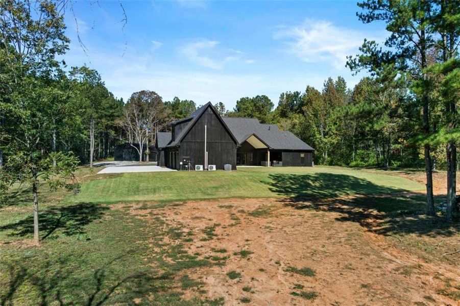 Image 77 of a home in .