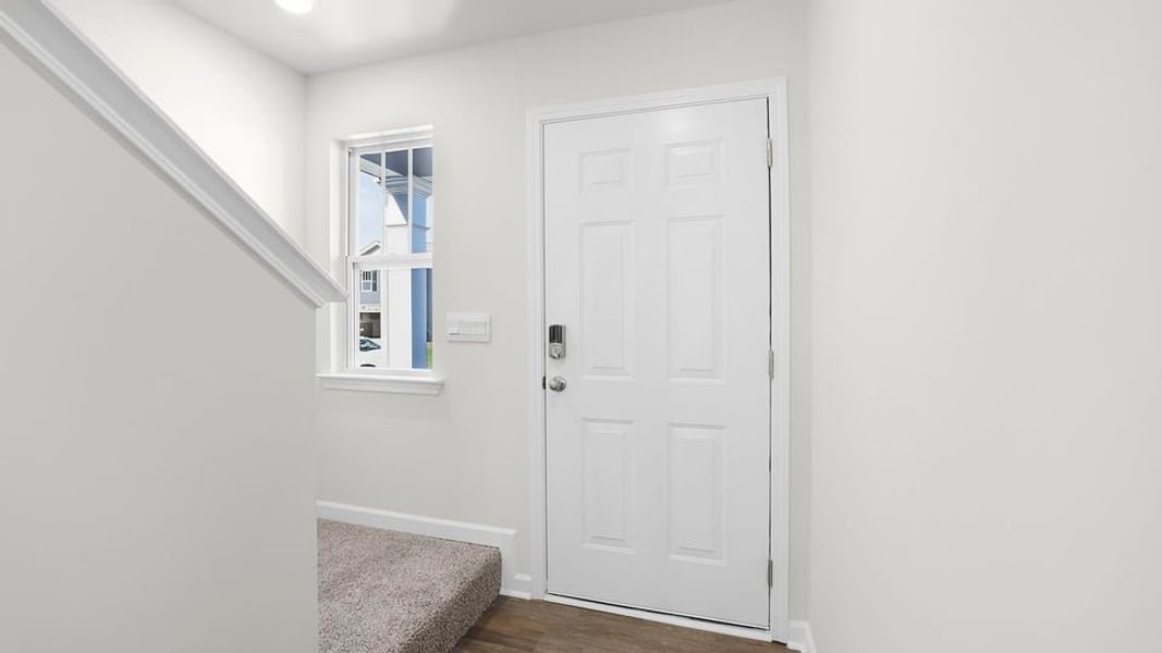 Spacious, unfurnished interior of a new home in Durbin Meadows, Fountain Inn (Image 19).