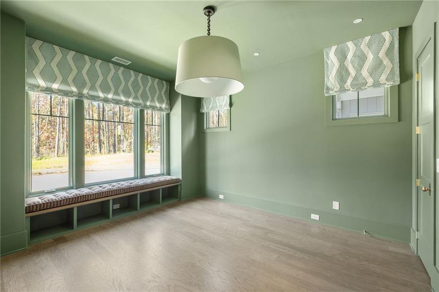 Spacious, unfurnished interior of a new home in , Chattahoochee Hills (Image 25). Spacious, unfurnished interior of a new home in , Chattahoochee Hills (Image 25).