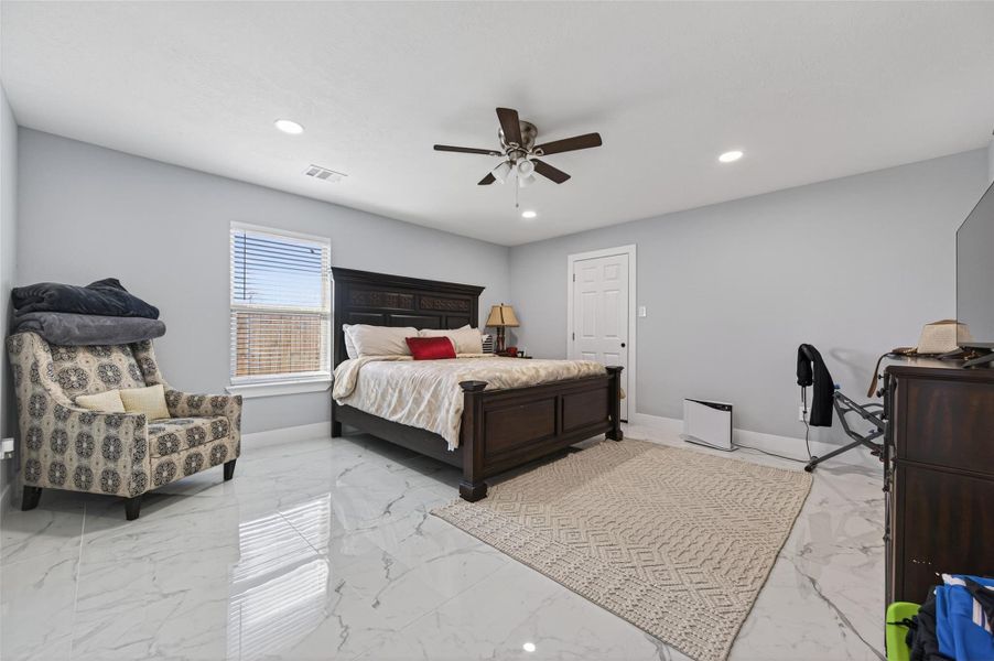 Furnished interior view inside a new home in , Conroe (Image 17). Furnished interior view inside a new home in , Conroe (Image 17).