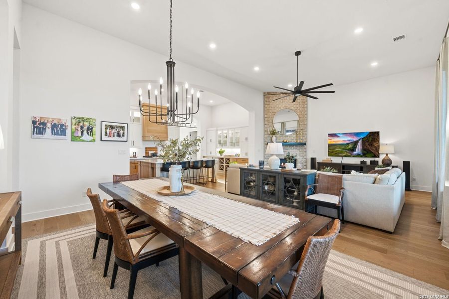 Furnished interior view inside a new home in La Cima, San Marcos (Image 43).