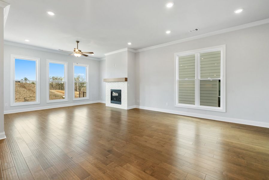 Representative unfurnished interior of a home built from the The Camilla by The Providence Group in Aberdeen, Hoschton (Image 16).