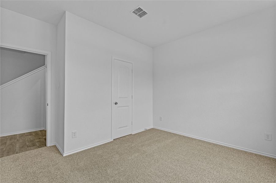 Spacious, unfurnished interior of a new home in Arroyo Ranch, Seguin (Image 20).