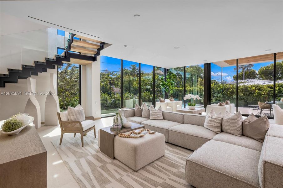 Community amenities in , Miami Beach (Image 53).