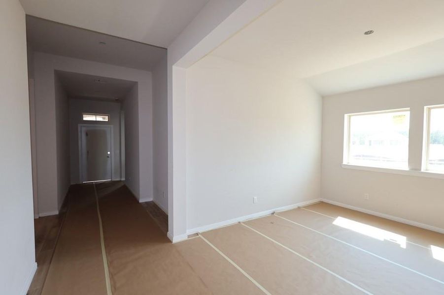 Spacious, unfurnished interior of a new home in Escondido 50' Homesites, Magnolia (Image 30).