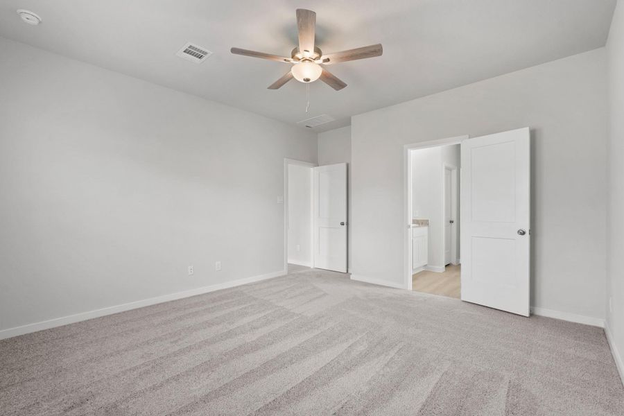 Spacious, unfurnished interior of a new home in Lexington Heights, Willis (Image 18). Spacious, unfurnished interior of a new home in Lexington Heights, Willis (Image 18).