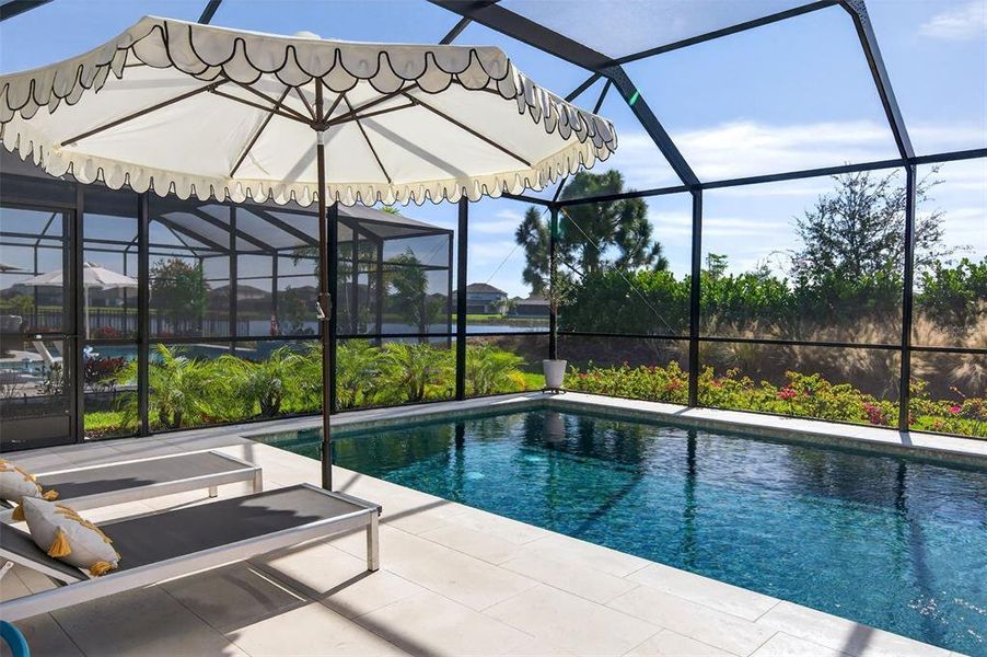 Exterior details and patio area of a home in , Lakewood Ranch (Image 33).