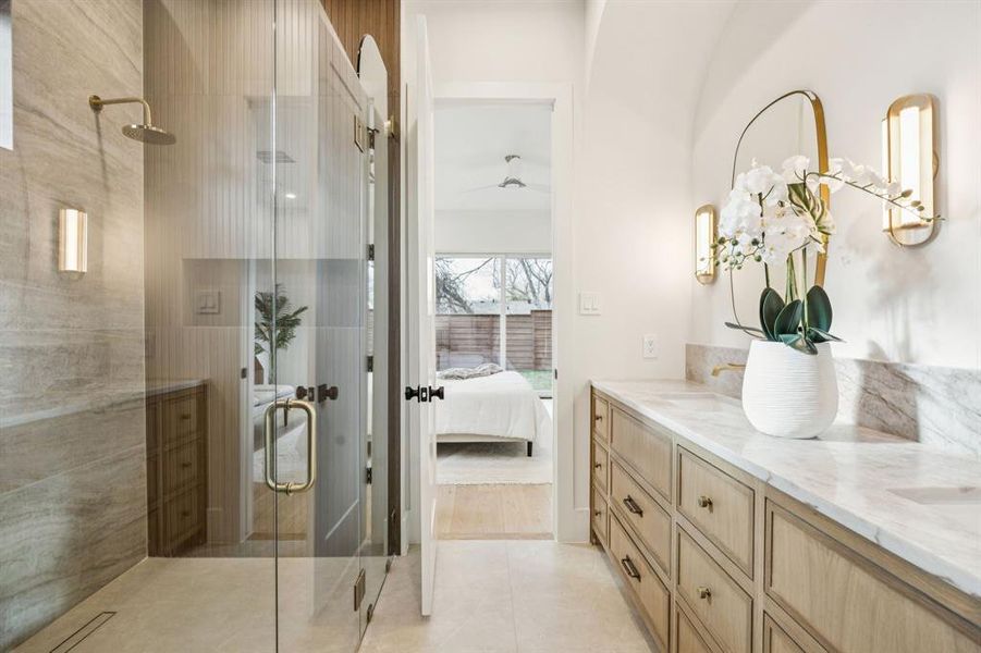 Furnished interior view inside a new home in , Dallas (Image 14).