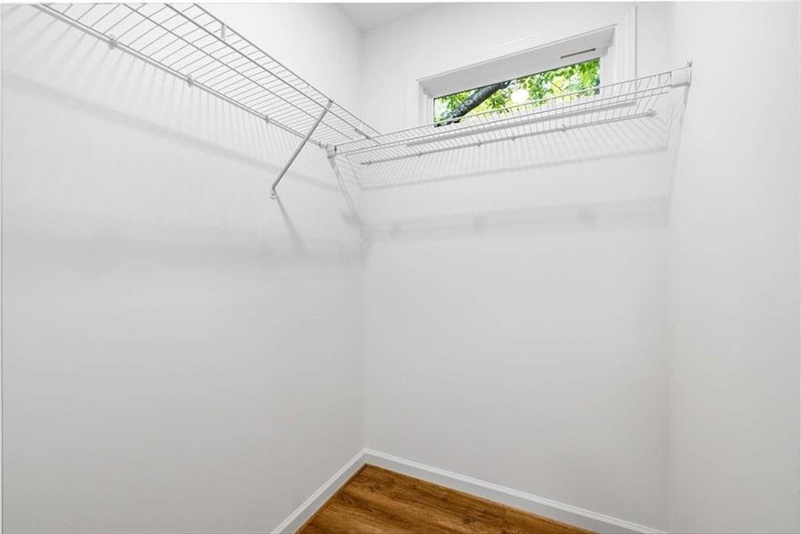 Spacious, unfurnished interior of a new home in , Atlanta (Image 23).