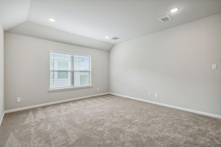 Spacious, unfurnished interior of a new home in Prairie Winds, Hutto (Image 11).
