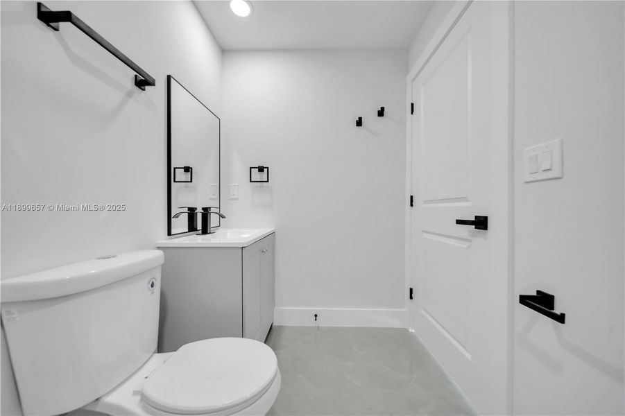 Furnished interior view inside a new home in , Lehigh Acres (Image 5).