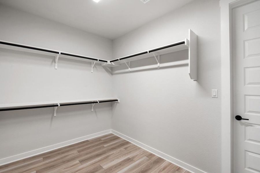 Spacious, unfurnished interior of a new home in Lagos Reserve, Manor (Image 31).