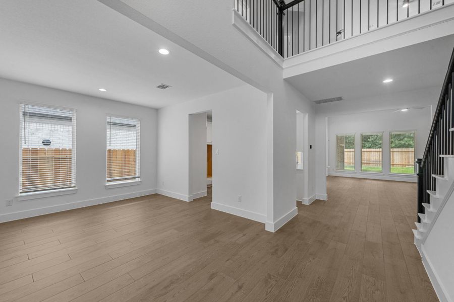 Spacious, unfurnished interior of a new home in Morton Creek Ranch, Katy (Image 17). Spacious, unfurnished interior of a new home in Morton Creek Ranch, Katy (Image 17).