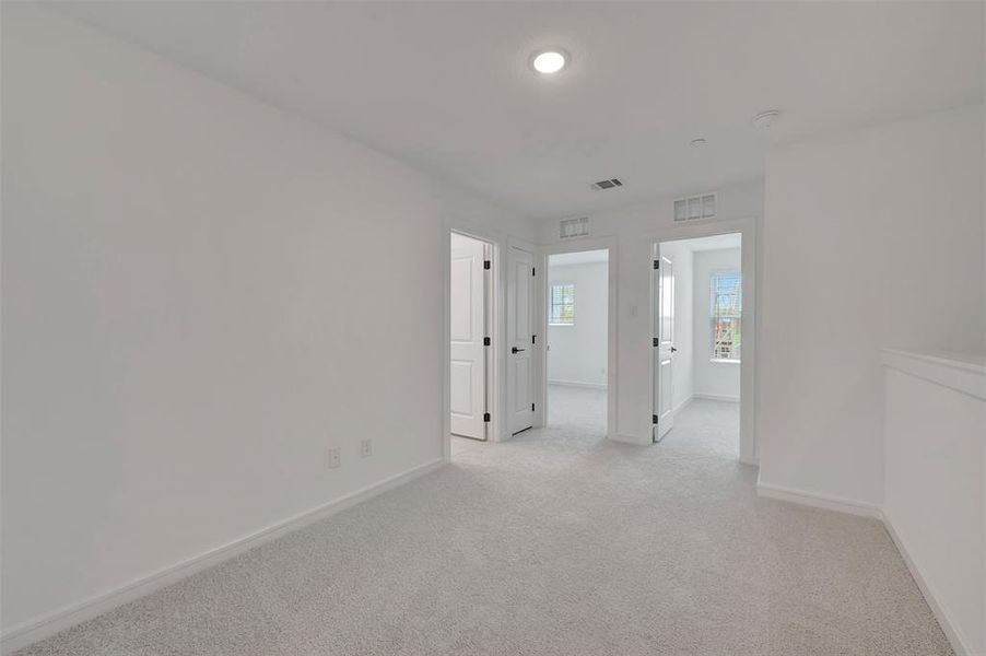 Spacious, unfurnished interior of a new home in Providence Commons, Providence Village (Image 27). Spacious, unfurnished interior of a new home in Providence Commons, Providence Village (Image 27).