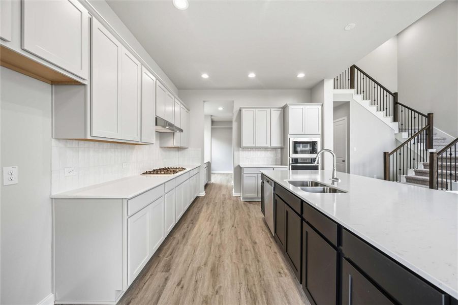 Furnished interior view inside a new home in Canterra Creek  60', Rosharon (Image 14).