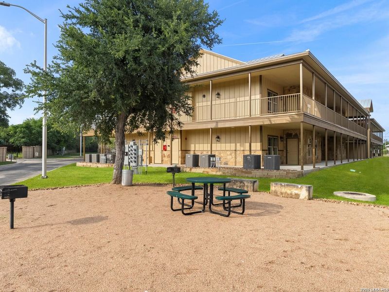 Community amenities in , New Braunfels (Image 28).