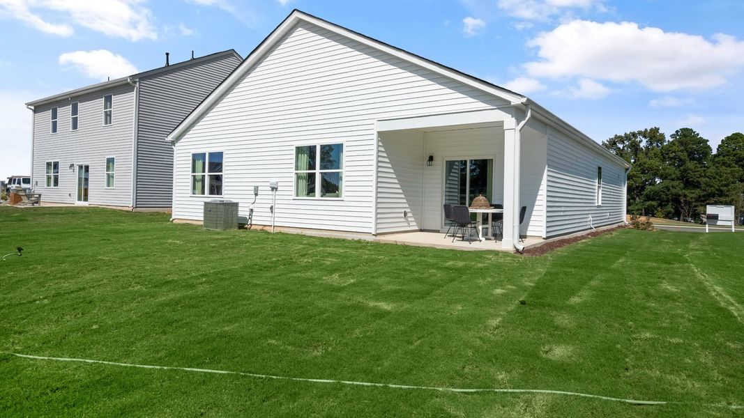 Representative exterior details of a home built from the Cali by D.R. Horton in Westerly, Lillington (Image 4).