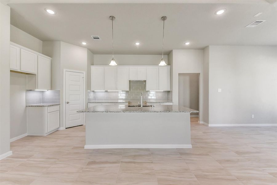 Image 24 of a home in Encino Estates. Image 24 of a home in Encino Estates.