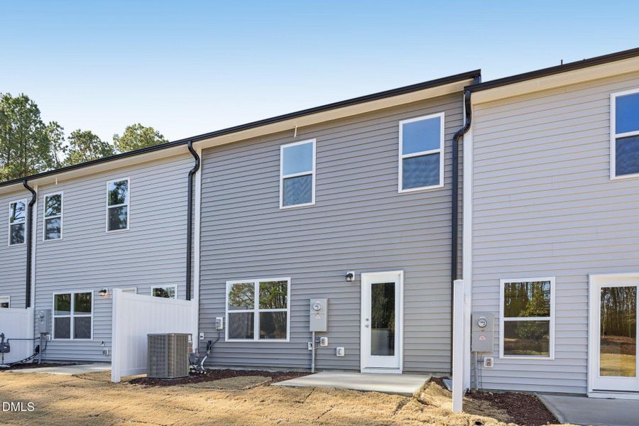 38-web-or-mls-Mirth Ct-S0801-038