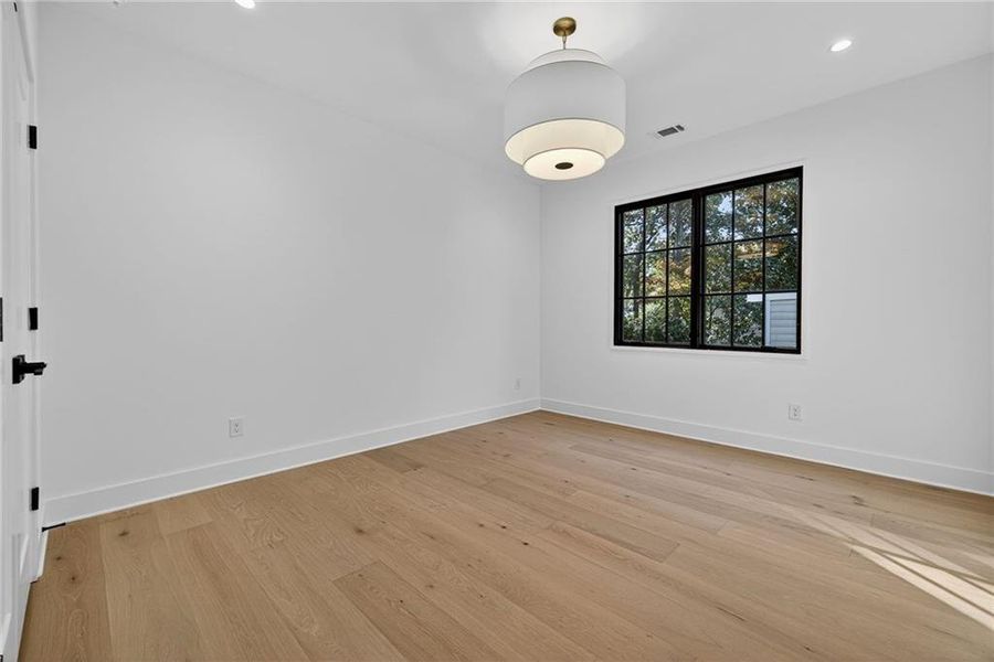 Spacious, unfurnished interior of a new home in , Atlanta (Image 65).